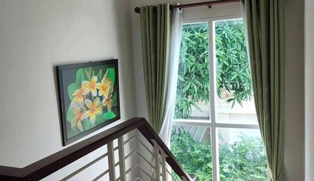 Charming 3-bedroom House With Pool Near Lat Krabang Airport in Bangkok