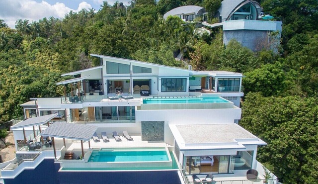 Chaweng Peak Villas - Infinity Pools Sleep 12 in Chaweng Noi in Chang Wat Surat Thani