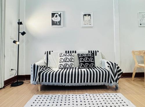 Chinatown 3BR Townhouse,MRT Nearby&Family Friendly