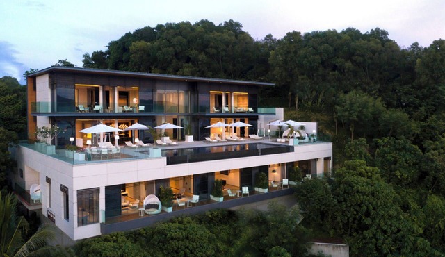 Cliff Top Residence -Spacious 6-bedrooms luxury villa in Ao Yon in Tambon Wichit