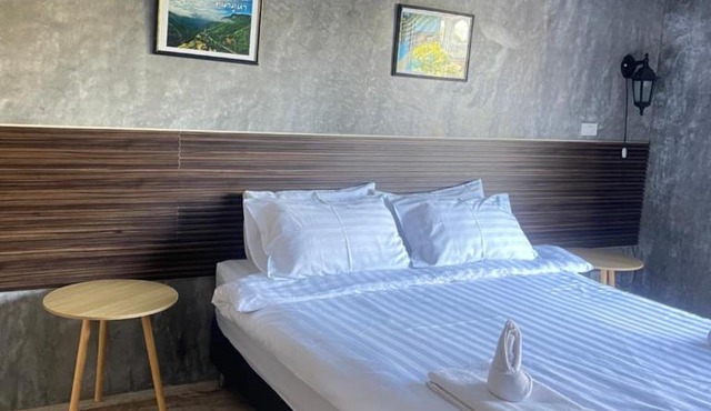 Come Moon Loft Hotel in Phrae