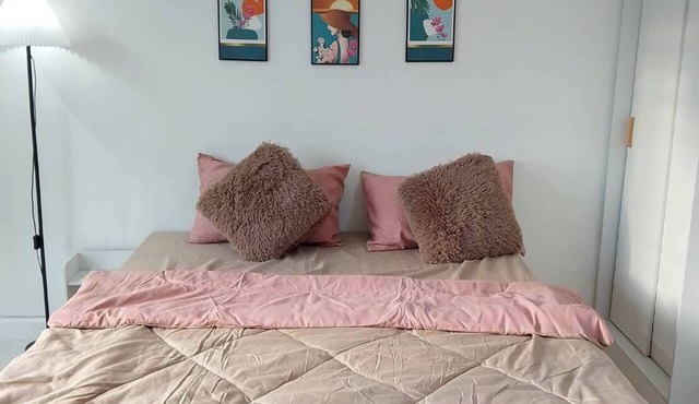 Cozy buddy flat on Ladphao road,near the sky train Yellow line ,Bangkok in Krung Thep Maha Nakhon