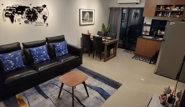 Cozy Townhouse 10 minutes to MRT Bang Rak Yai in Bangkok