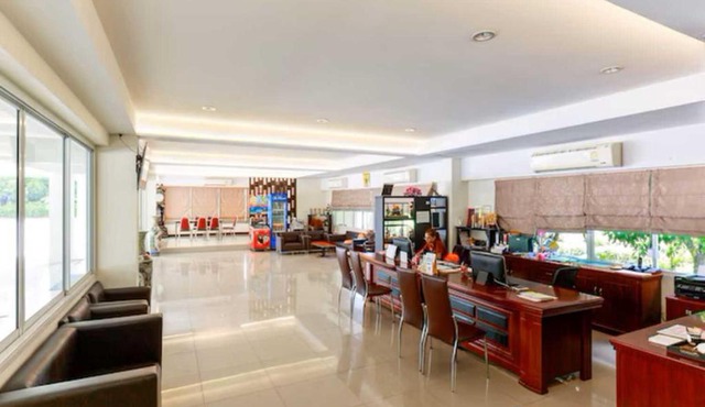 Dancenter VResotel in Bangkok