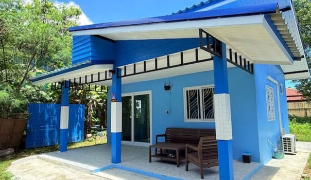 Deniz’s Temple Garden House III in Ko Pha-ngan District