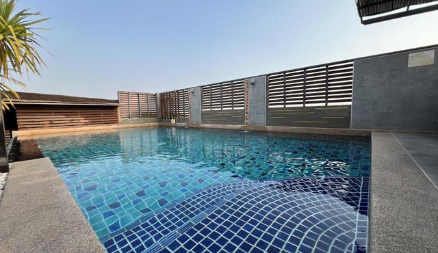 Eurna Resort Hotel in Bangkok