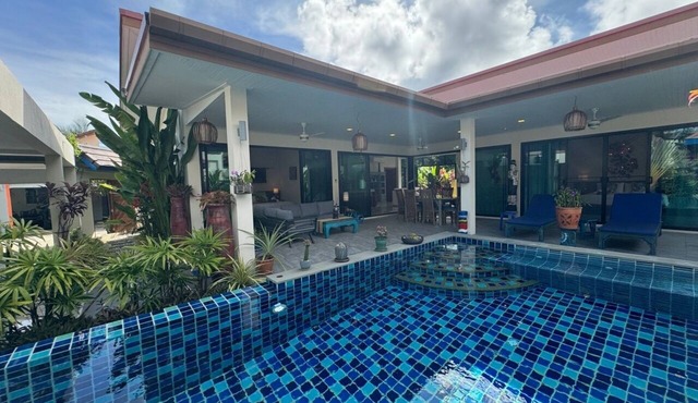Family Friendly, Modern Villa in Phuket with 2 Bedrooms and Swimming Pool in Tambon Rawai