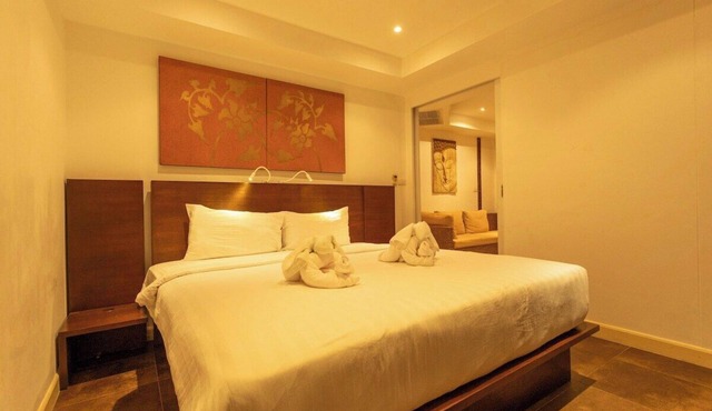 Famous Kata Ocean View 2BR Seaview Residence c129 in Tambon karon