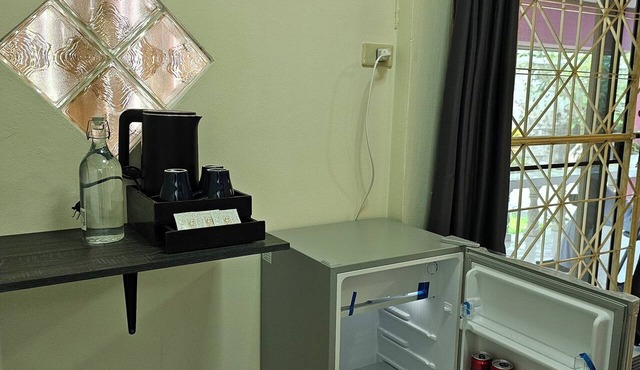 Friends Retreat Guesthouse - Private Rooms Near Phuket Airport in Thalang District