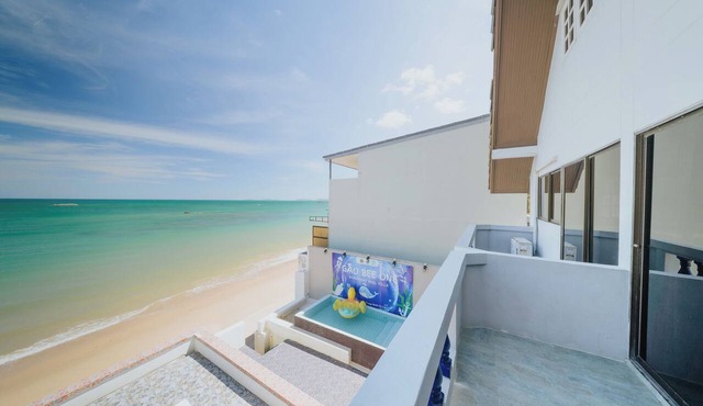 GAO Bee One Beachfront Pool Villa in Ban Chang