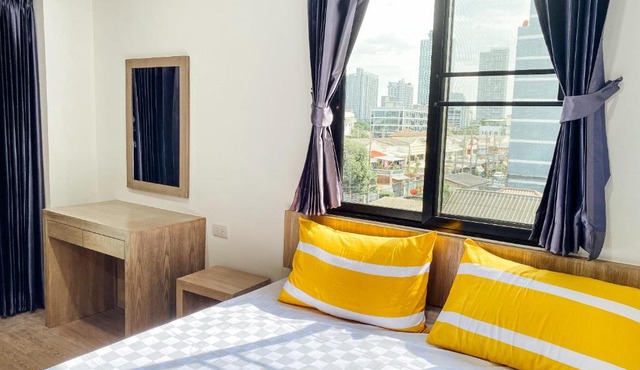 GP House Bangkok - Sukhumvit Onnut BTS Skytrain in Bangkok
