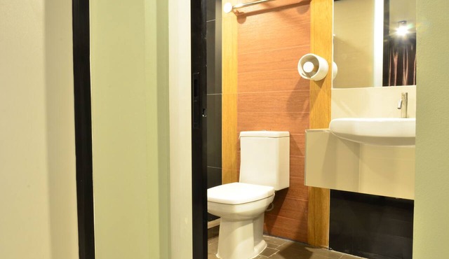 Grand Marina Residence in Si Racha