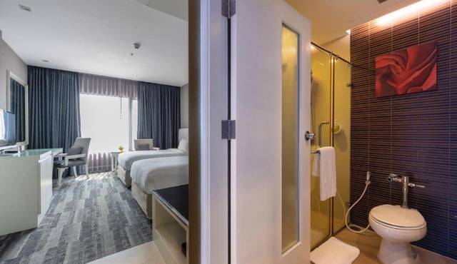 Grand Richmond Stylish Convention Hotel in Nonthaburi