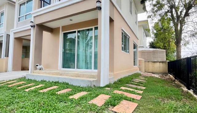 House in Nonthaburi close to Bangkok 3 Bedrooms ภัสสรไพรด์ บ้านทั้งหลัง 3 ห้องนอน บางกรวย นนทบุรี in Ban Khlong Bang Na