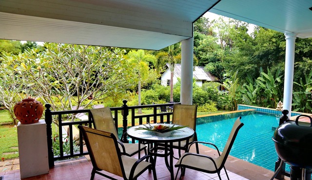 K Chang 6 BR Sea View Villa w /Pool in Koh Chang