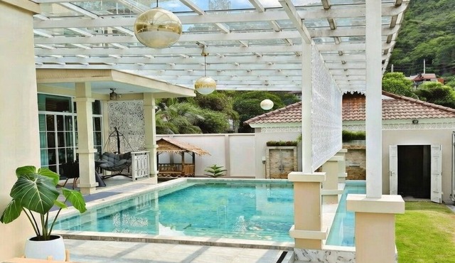 Kamala Beach Phuket - 4BR Private Luxury Pool Villa with Maid in Tambon Kamala