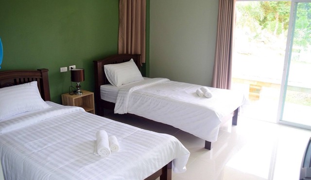 Khowbuysi View Resort in Tha Mai