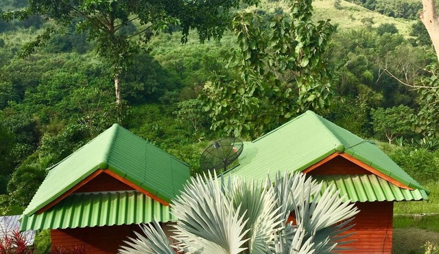 Klong Sai Hills Resort in Wang Nam Khiao