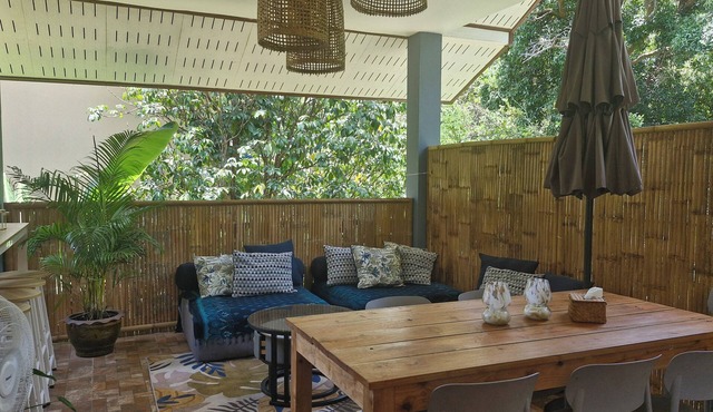 Koh samui lamai beach very quiet 2-bedroom bungalow with large shared pool in Surat Thani
