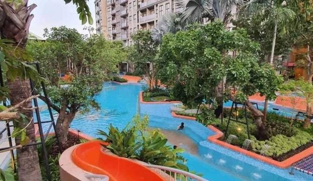 La Habana Huahin by Pikul in Tambon Nong Kae