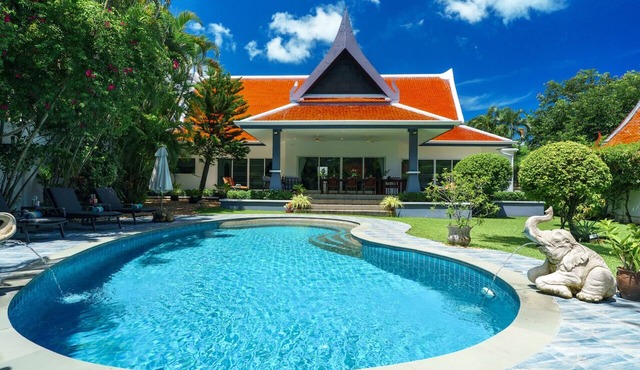La Romanee - Large 3BR Tropical Garden in Tambon Rawai