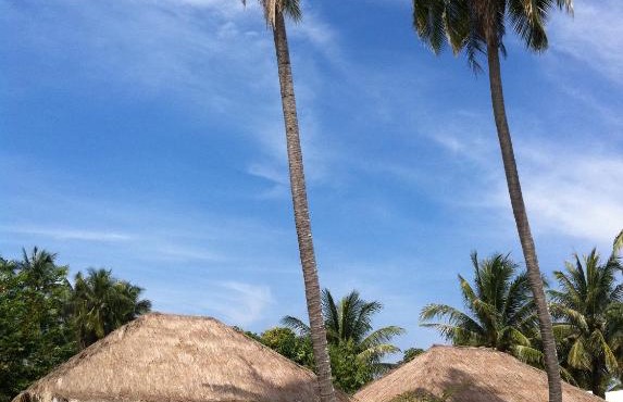 Laemsing Whitehouse Resort in Laem Sing