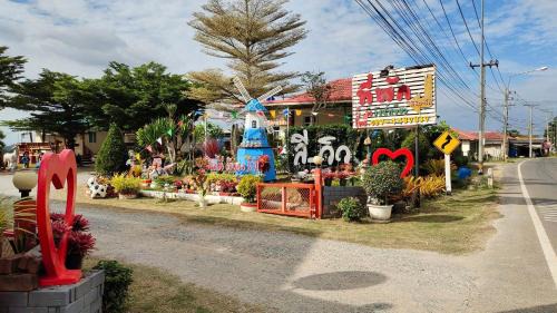 Lee-view Wangnamkeaw in Wang Nam Khiao