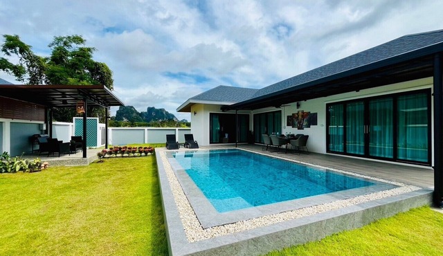 Leigh Villa in Tambon Ao Nang