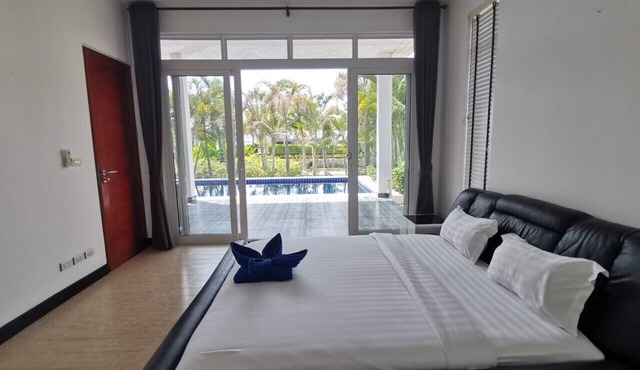 Lotus private pool villa in Hua Hin
