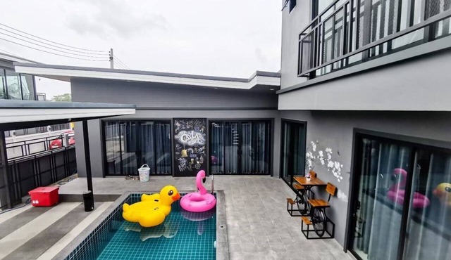 Luxurious 4-Bedroom Holiday House with Private Pool in Hua Hin in Hua Hin District