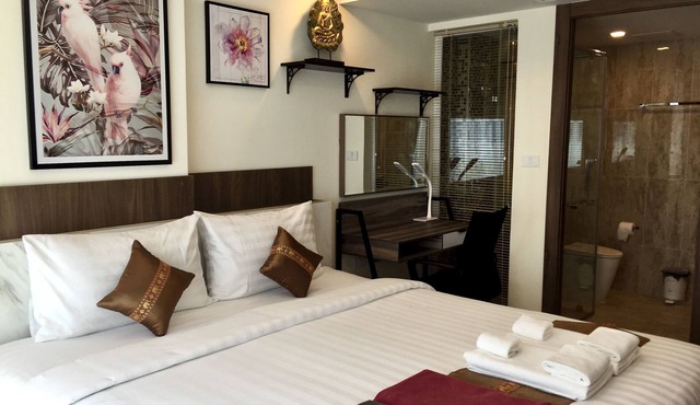 Luxury Apartment B2 in Grand Avenue, Central Pattaya, by Pattaya City Estates in Pattaya City
