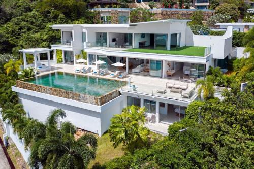 Luxury Spa Villa 5BR in Choengmon in Amphoe Koh Samui