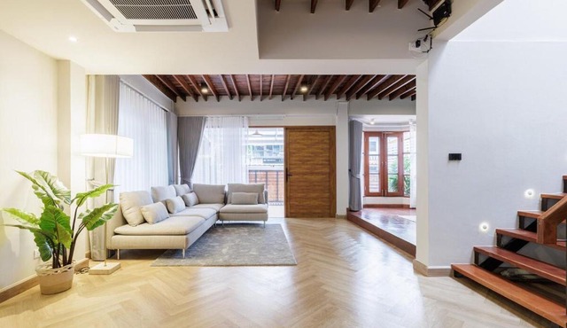 LuxurySukhumvitHouse 2BR 2Bath Kitchen Netflix 1LV 160sqMeteres in Bangkok