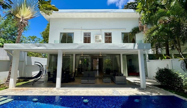 MIGUEL , wonderful modern villa private in Tambon Rawai