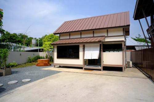 MINI SOOKAROUND - Compact 1BR Mezzanine Home - Central Festival 4km in Chiang Mai