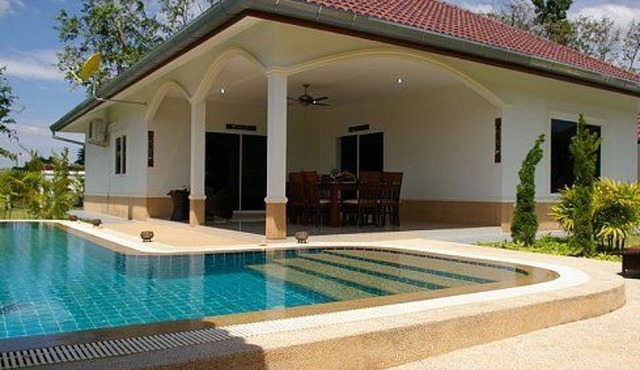 mit eigenem Pool by Interhome in Chak Phong