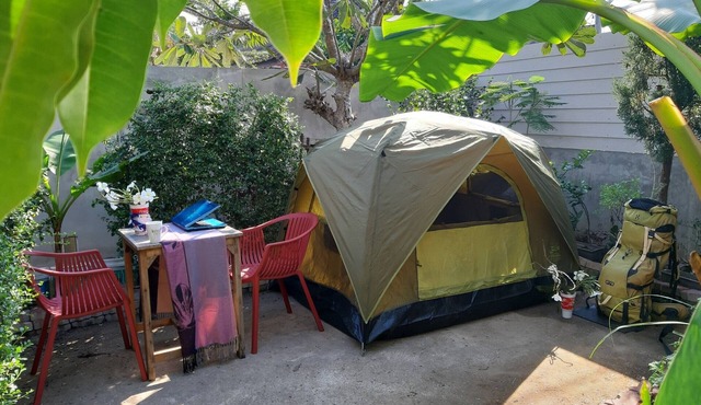 Mj Tent 1or2 Person in my front yard in San Sai