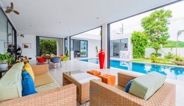 Modern 4 Bedroom Pool Villa in Resort! (LL110) in Hua Hin