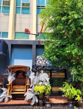 Modicoff Hotel in Sathani Ban Chim Phali