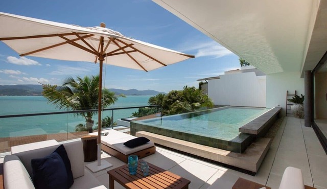 Muscat 3-Bedroom Villa with Beach Access in Koh Samui