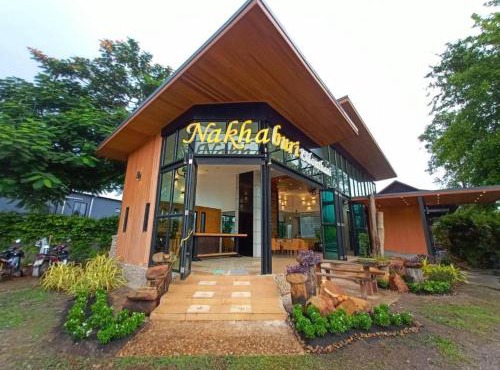 Nakhaburi Hotel & Resort in Udon Thani