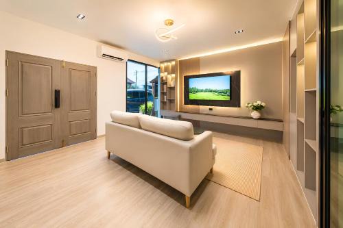 NEW HOUSE Entire, Near Night Bazar Chiangmai in Chiang Mai