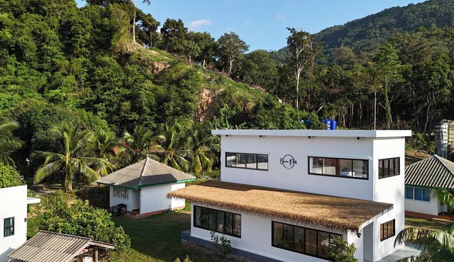 Ocean Peek Villa-Bang Po in Chang Wat Surat Thani