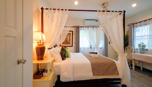 Old Town Hideaway/Walk Everwhere/Tha Phae Gate in Chang Wat Chiang Mai
