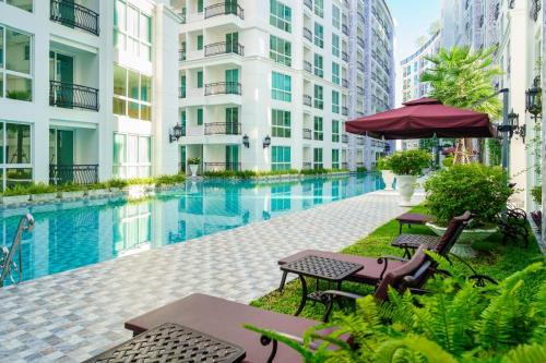 Olympus City Garden Pattaya High Floor 8F in Bueang Sam Phan