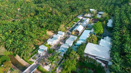 on and on haus in Chumphon