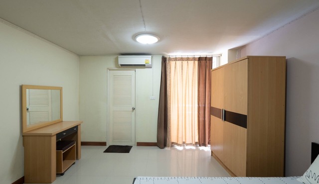 OYO 1071 Baan Tevej in Bangkok