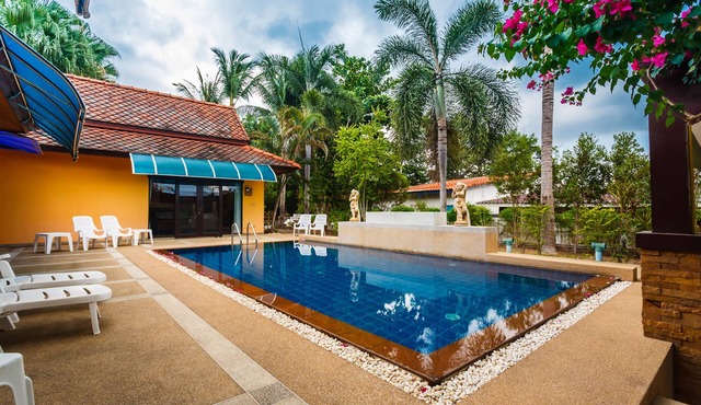 Pailin Villa Phuket: 4 Bedroom Villa + Private Pool in Phuket