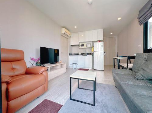 Palm Spring Fountain Condo Nimman Chiang Mai in Chiang Mai