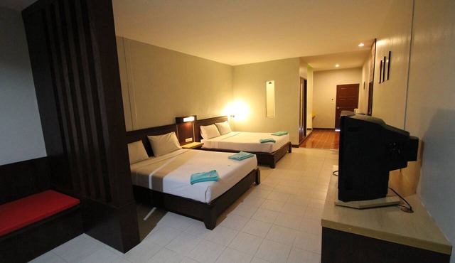 Paradise Resort in Bang Lamung